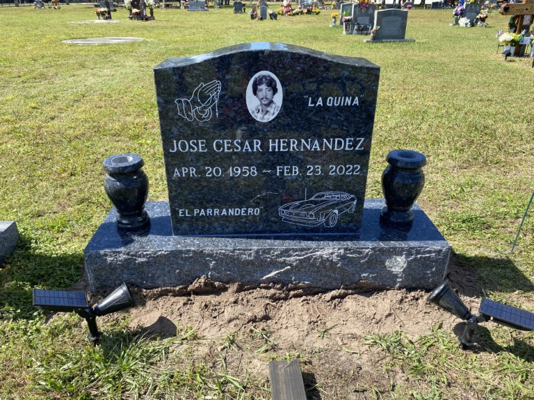 Blue pearl mustang emblem monument Wimauma Cemetery