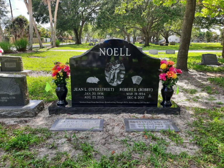 Oval large double memorial laser engraving Largo Cemetery, Florida